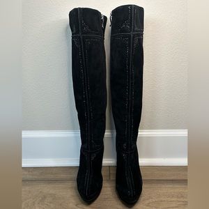 Women boots by Italian brand Basic, size 38